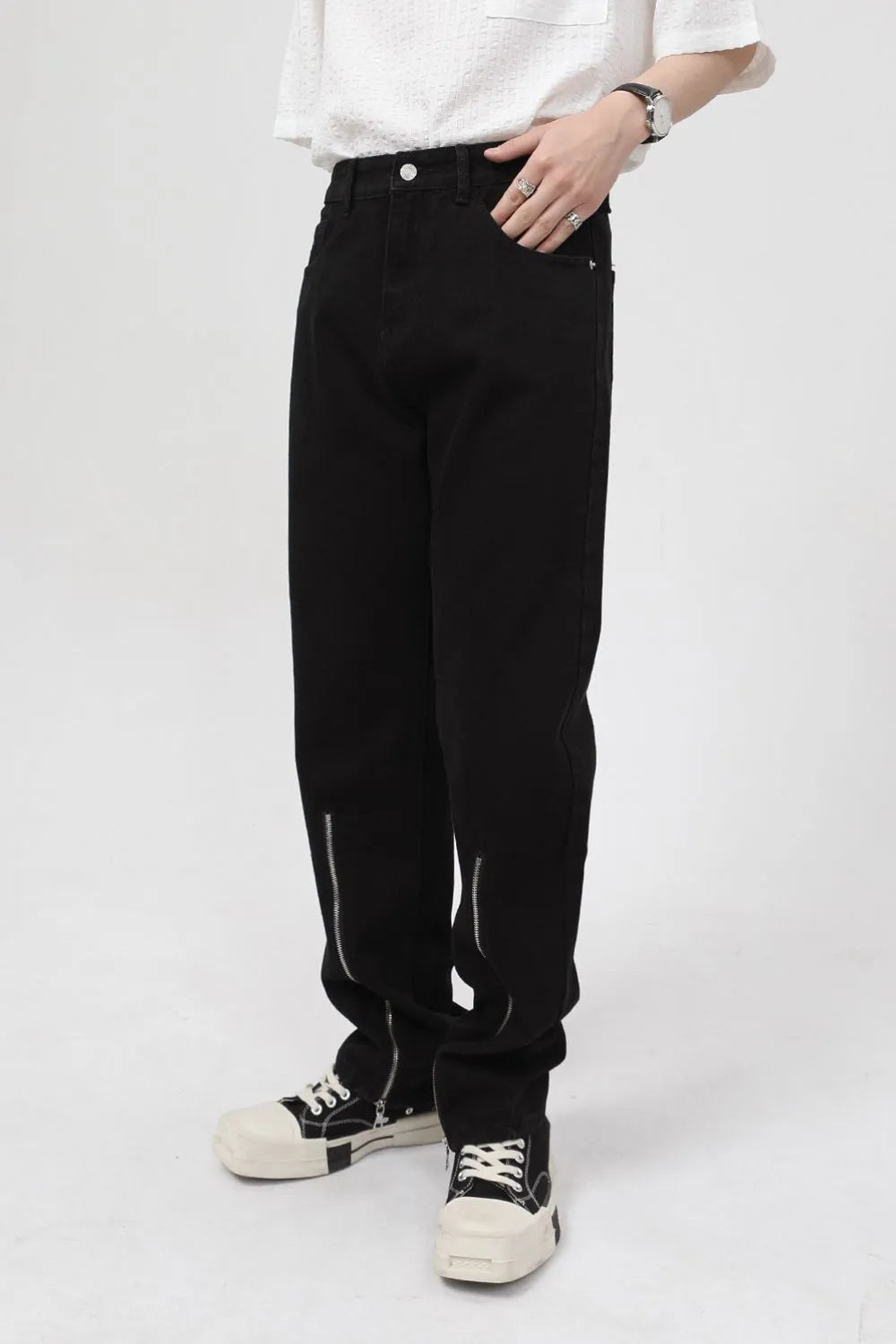 Pocketed Jeans with Zipper Carauana Store