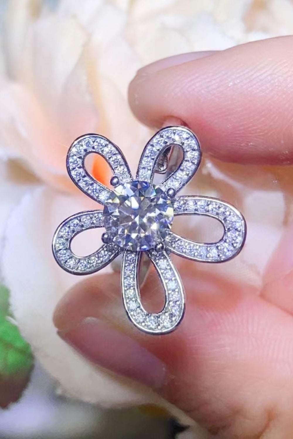 1 Carat Moissanite Flower-Shape Open Ring Carauana Store
