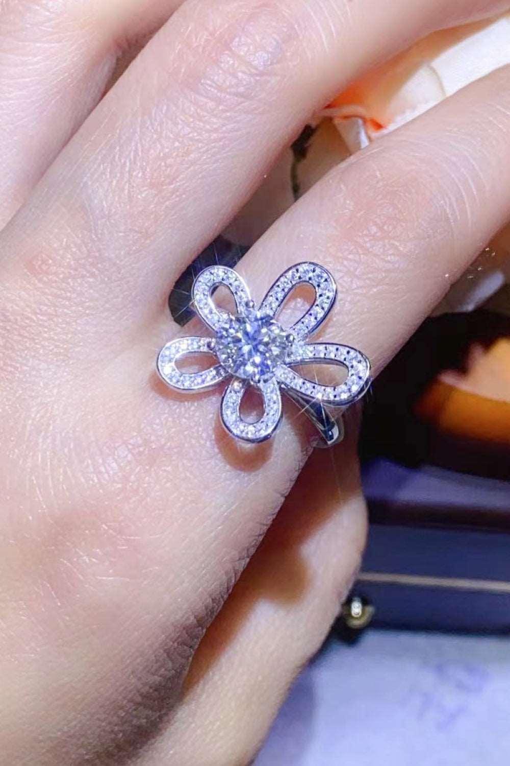 1 Carat Moissanite Flower-Shape Open Ring Carauana Store