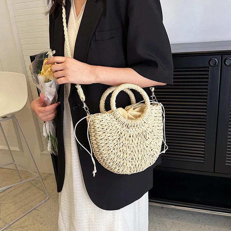 Hollow Out Elegance: Women’s Summer Shoulder Bag – Your Must-Have Accessory Carauana Store