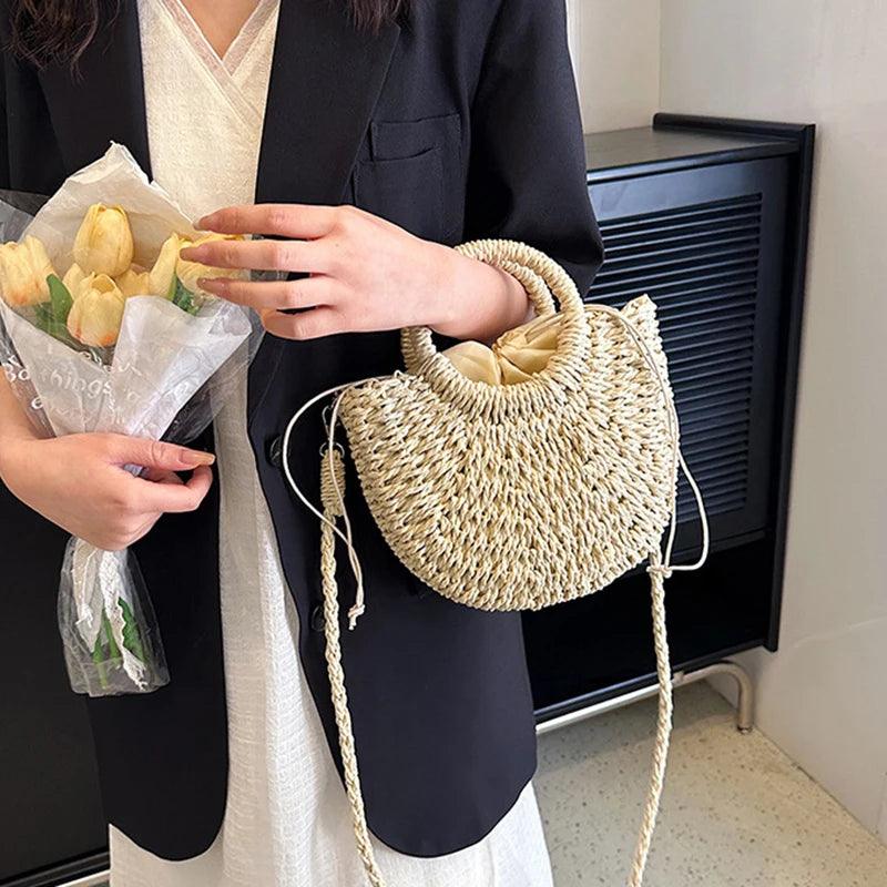 Hollow Out Elegance: Women’s Summer Shoulder Bag – Your Must-Have Accessory Carauana Store